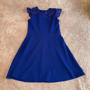 Blue The Children’s Place Dress, 16
